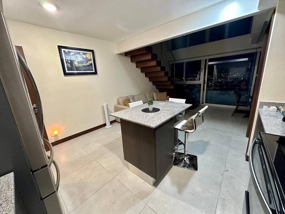 Penthouse En Los Yoses, Vista De Los Dioses Fast Wifi ซานโฮเซ ภายนอก รูปภาพ